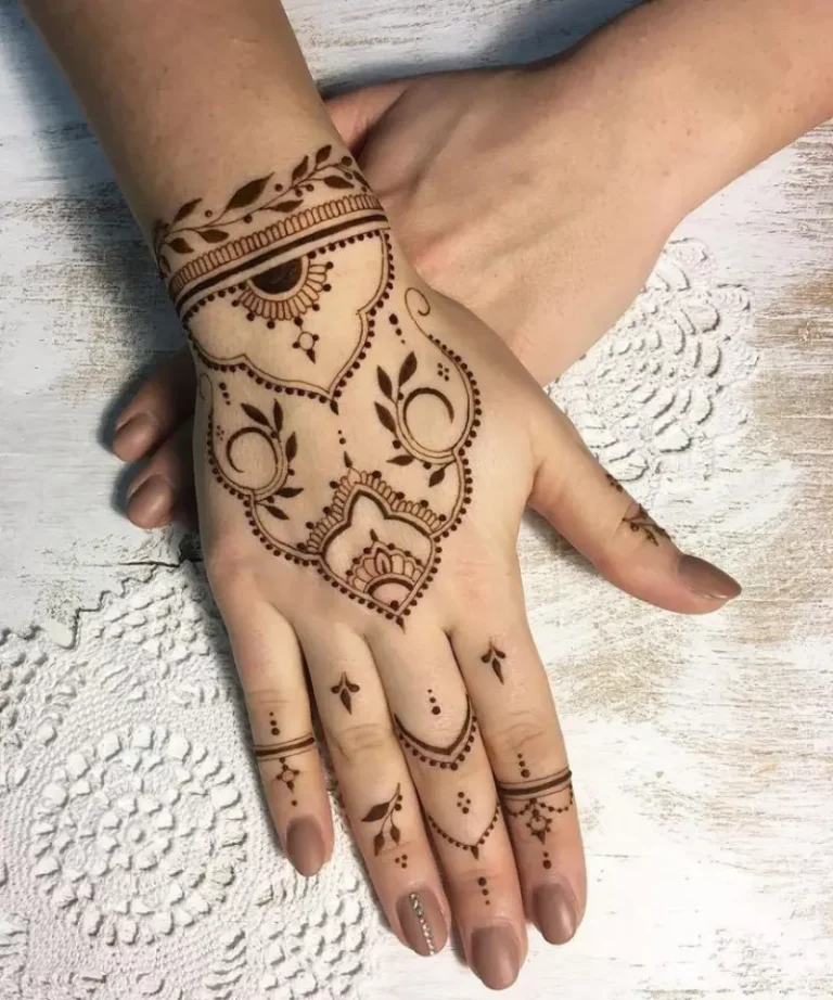 Simple Mehndi Designs For Kids